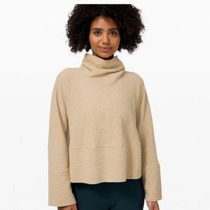 Lululemon retreat yourself pullover